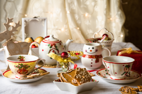 Cookies and Tea Cups